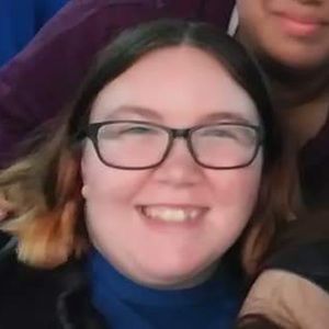 Meet your Posher, Holly